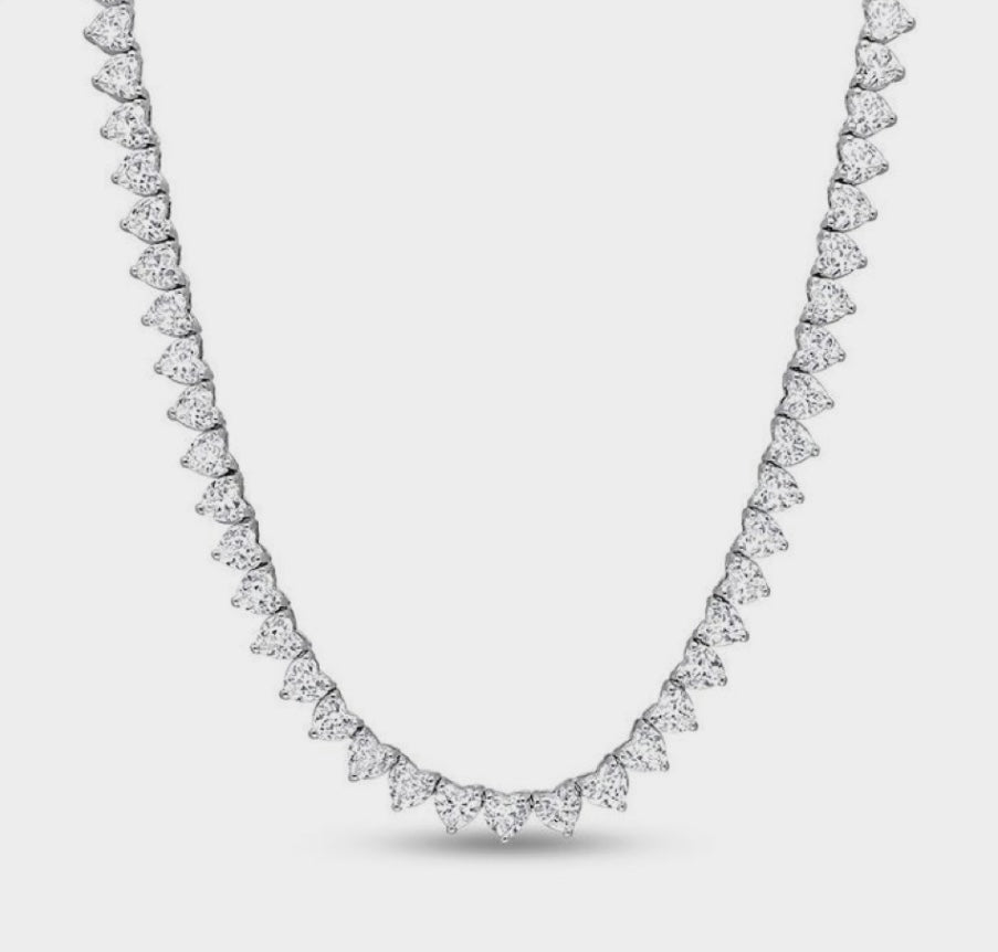 Love Me Chain – Kaviar
